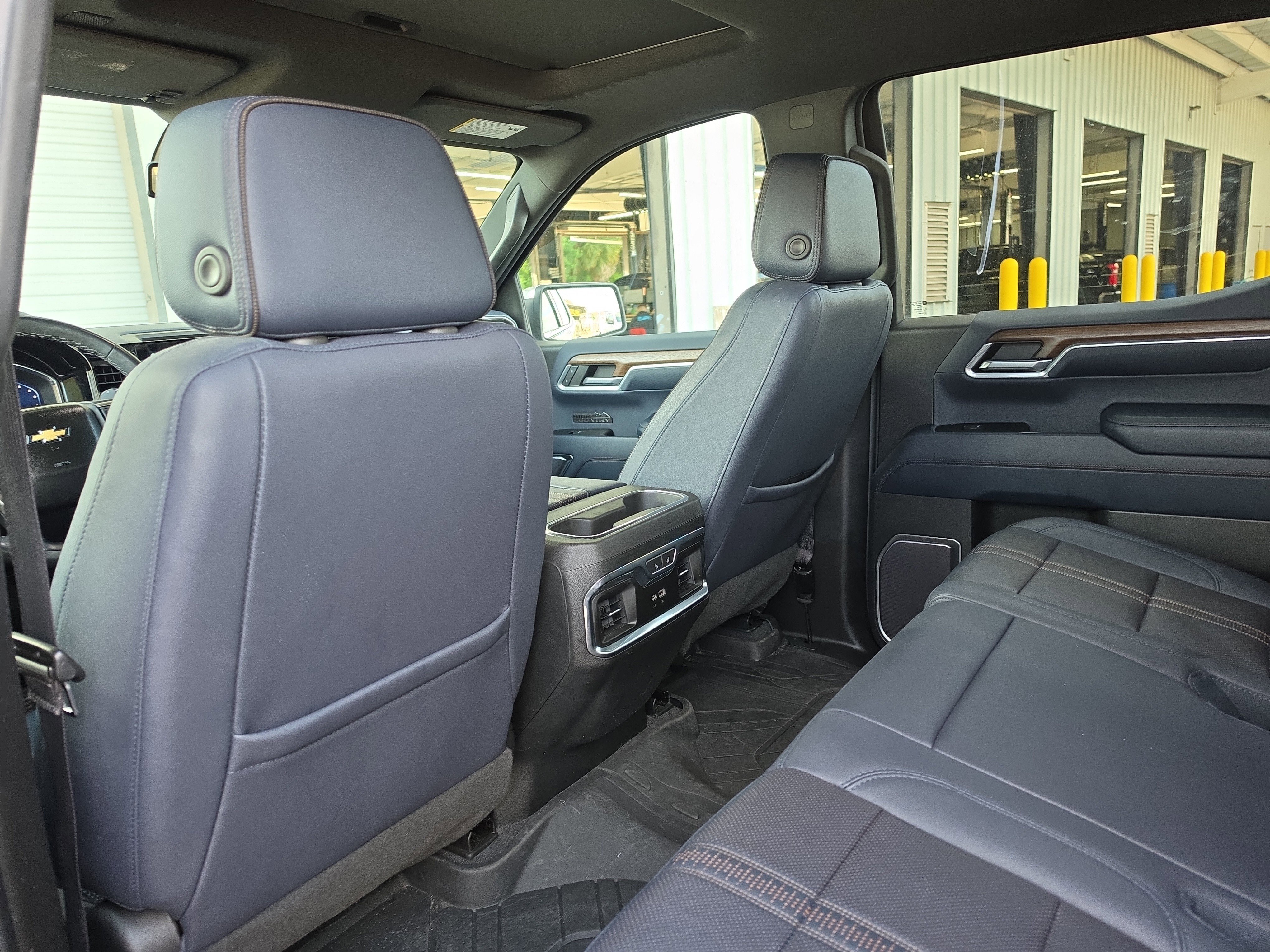 Certified 2023 Chevrolet Silverado 1500 High Country w/ High Country Premium Package AWD/4WD image 10