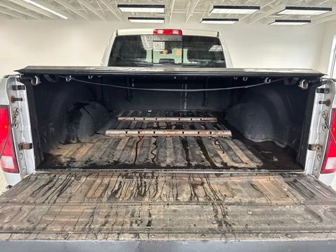 Used 2017 RAM 3500 Big Horn AWD/4WD image 9
