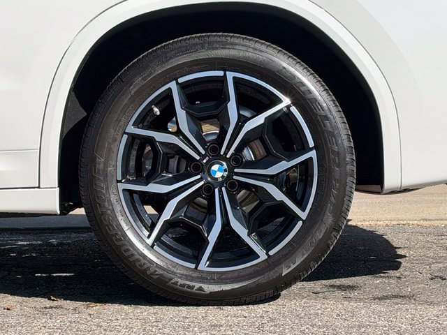 Used 2023 BMW X3 xDrive30i w/ M Sport Package AWD/4WD image 3