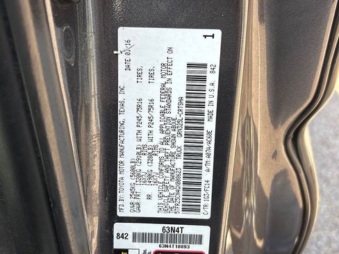 Used 2016 Toyota Tacoma SR5 w/ SR5 Appearance Package (SN) RWD image 14