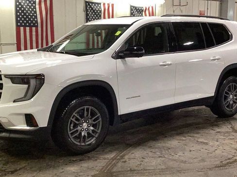 Used 2025 GMC Acadia Elevation AWD/4WD image 2