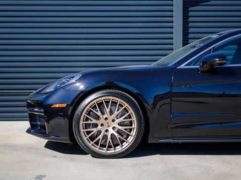 New 2026 Porsche Panamera 4S image 11
