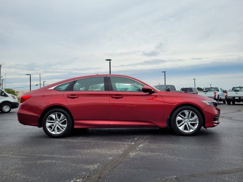 Used 2020 Honda Accord LX image 2
