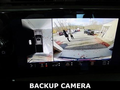 Certified 2024 GMC Sierra 3500 Denali w/ Technology Package image 15