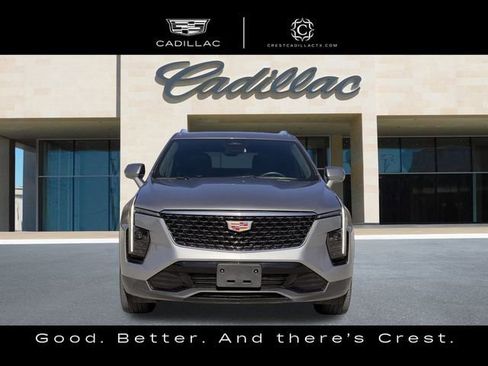 Used 2024 Cadillac XT4 Premium Luxury image 10