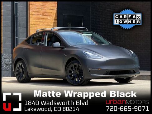 Used 2023 Tesla Model Y Long Range AWD/4WD image 1