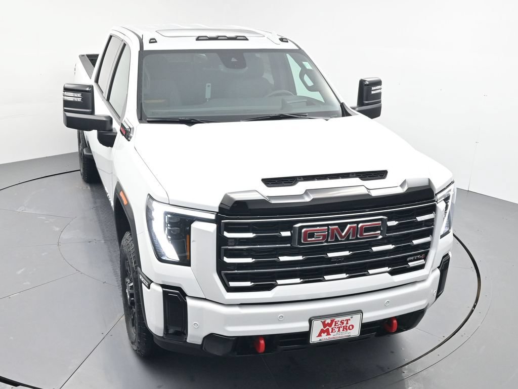 Used 2026 GMC Sierra 3500 AT4 w/ AT4 Premium Plus Package AWD/4WD image 6