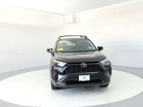 Used 2025 Toyota RAV4 XLE w/ Convenience Package AWD/4WD image 8