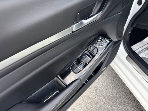 Used 2024 Nissan Altima 2.5 SL image 12