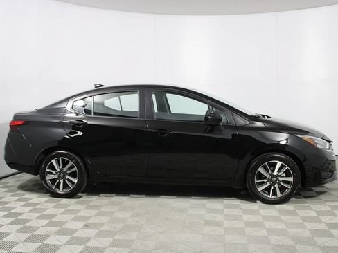 Used 2025 Nissan Versa SV FWD image 14