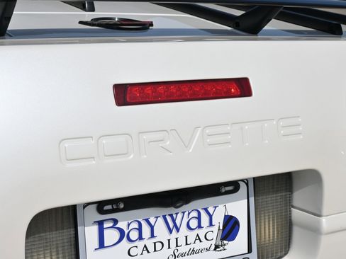 Used 1992 Chevrolet Corvette Convertible RWD image 17