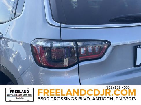 New 2026 Jeep Compass Latitude image 11