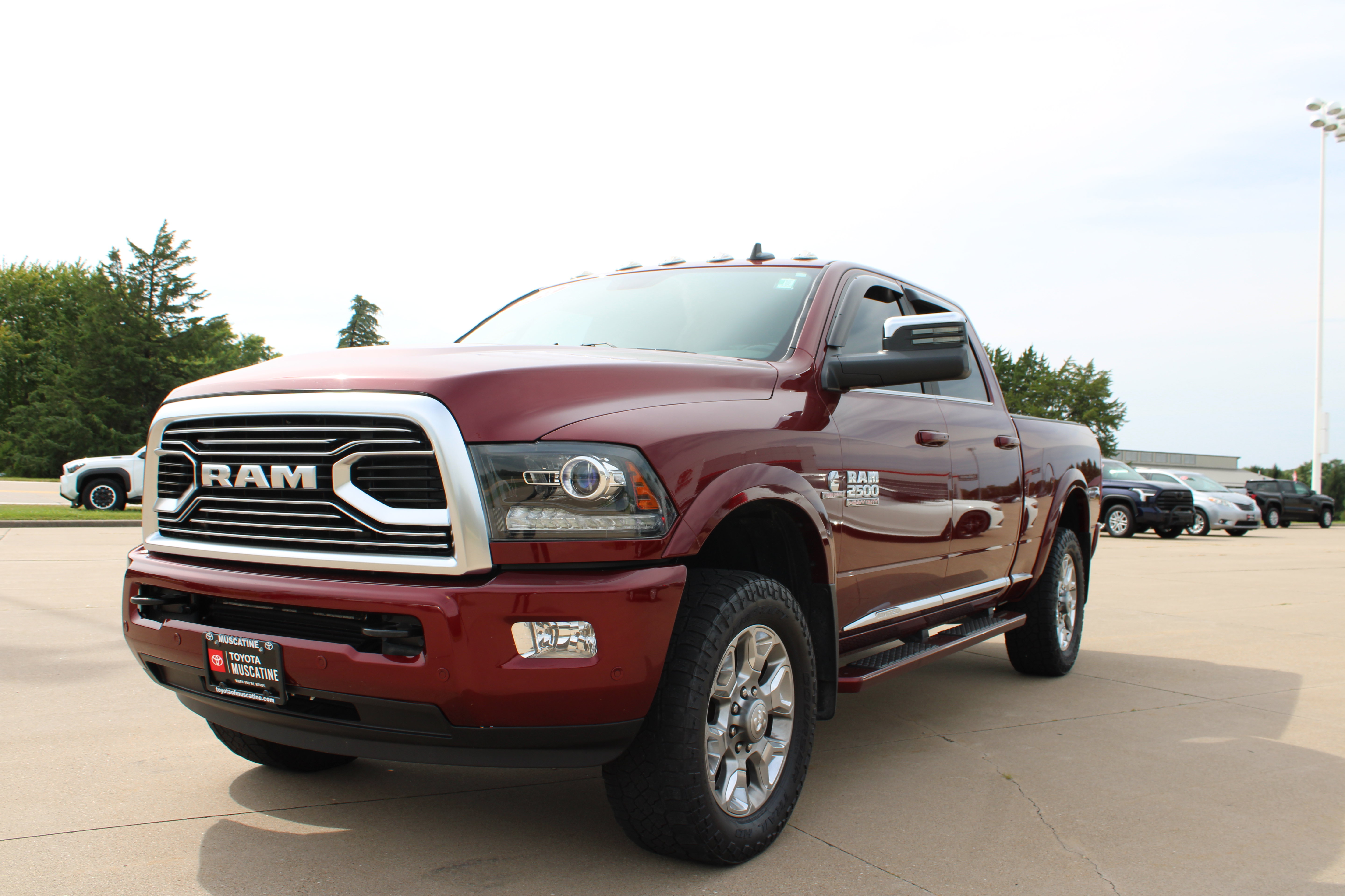 Used 2018 RAM 2500 Longhorn AWD/4WD image 3