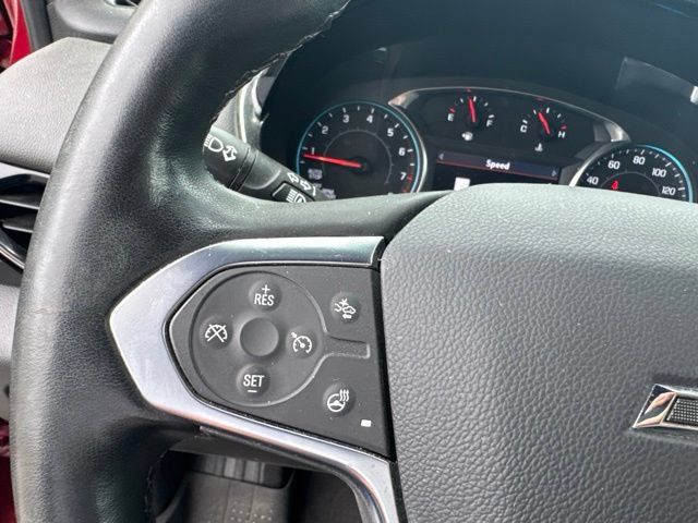 Used 2023 Chevrolet Traverse RS FWD image 26