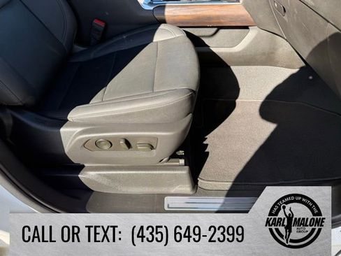 Used 2023 GMC Sierra 1500 SLT w/ SLT Convenience Package AWD/4WD image 38