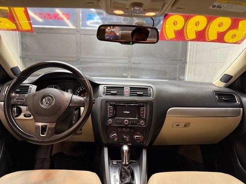 Used 2012 Volkswagen Jetta TDI image 9
