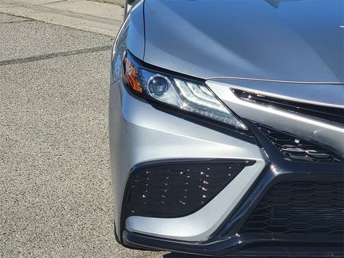 Used 2023 Toyota Camry XSE image 3