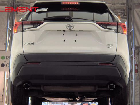 Used 2022 Toyota RAV4 XLE image 8