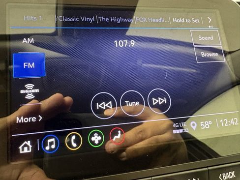 Used 2024 Chevrolet Malibu LT image 27