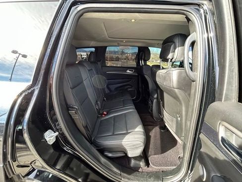 Used 2017 Jeep Grand Cherokee Summit image 18