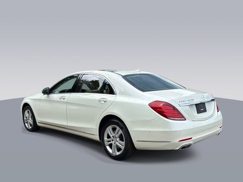 Used 2017 Mercedes-Benz S 550 4MATIC Sedan image 5