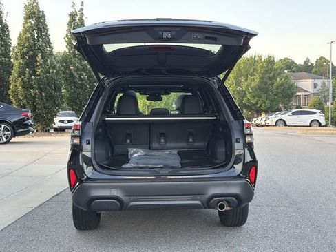 Used 2026 Subaru Forester Touring AWD/4WD image 14