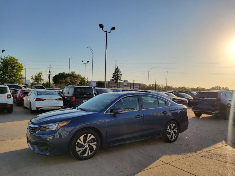 Used 2022 Subaru Legacy Premium AWD/4WD image 4