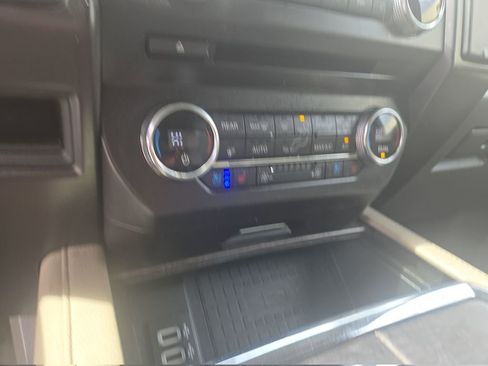 Used 2018 Ford Expedition Limited w/ Equipment Group 302A image 19