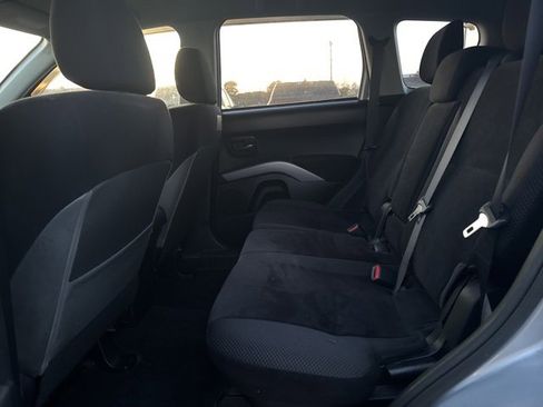 Used 2012 Mitsubishi Outlander ES image 13