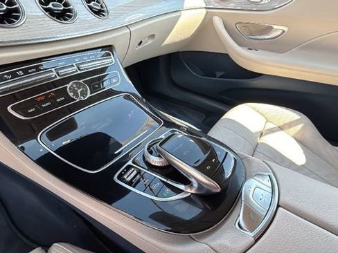 Used 2018 Mercedes-Benz E 400 4MATIC Cabriolet image 9