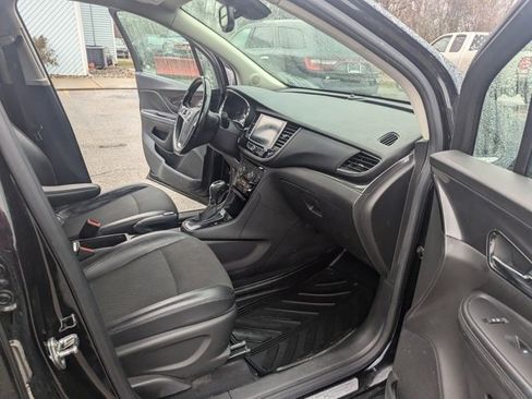 Used 2018 Buick Encore Preferred image 20