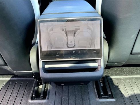 Used 2025 Tesla Model 3 Long Range RWD image 17