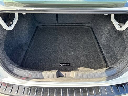 Used 2023 Volkswagen Jetta SE FWD image 45