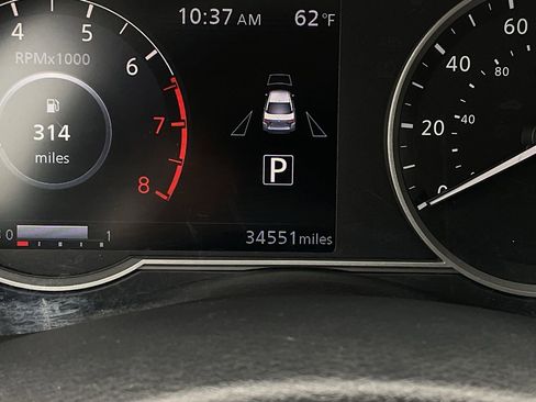 Used 2025 Nissan Versa SV FWD image 34