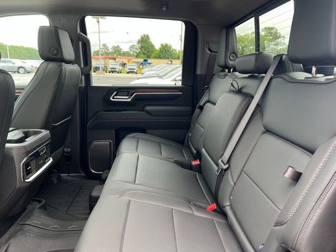 New 2026 GMC Sierra 2500 Denali w/ Denali Reserve Package AWD/4WD image 12