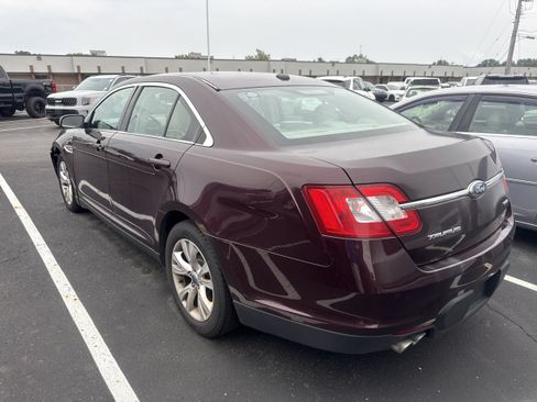 Used 2011 Ford Taurus SEL w/ SEL Technology Pkg FWD image 2