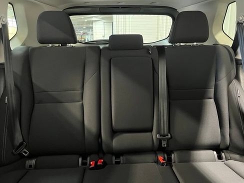 Used 2024 Nissan Rogue S FWD image 13