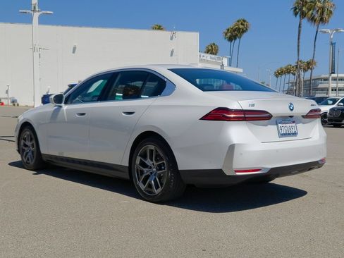 Used 2026 BMW i5 eDrive40 RWD image 25