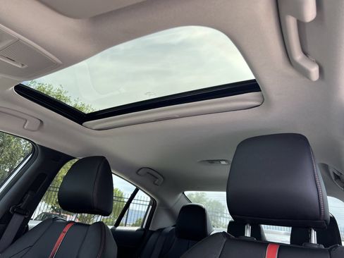 New 2026 Nissan Sentra SR w/ SR Premium Package FWD image 15