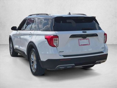 Certified 2020 Ford Explorer XLT w/ Equipment Group 202A RWD image 7