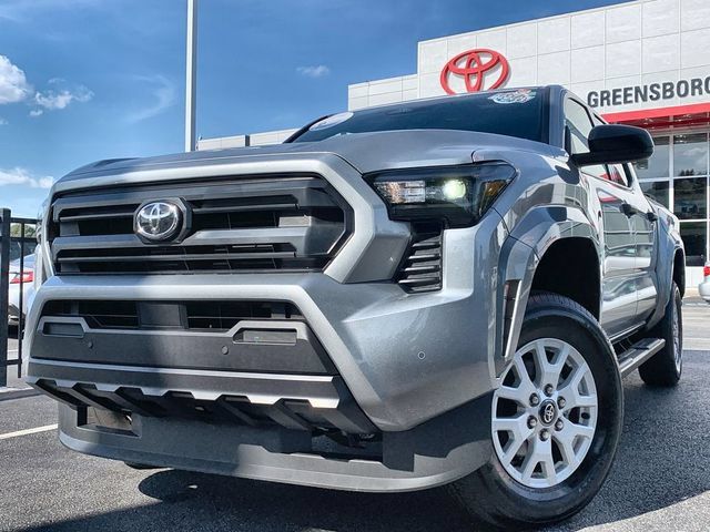 Used 2025 Toyota Tacoma SR w/ SR Upgrade Package AWD/4WD image 1