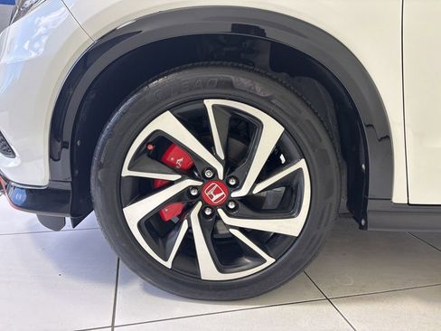 Used 2020 Honda HR-V Sport image 9