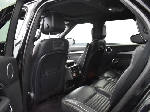 Used 2022 Land Rover Discovery HSE R-Dynamic image 23