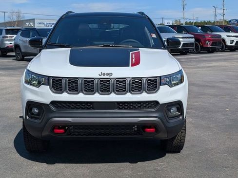 New 2026 Jeep Compass Trailhawk image 3