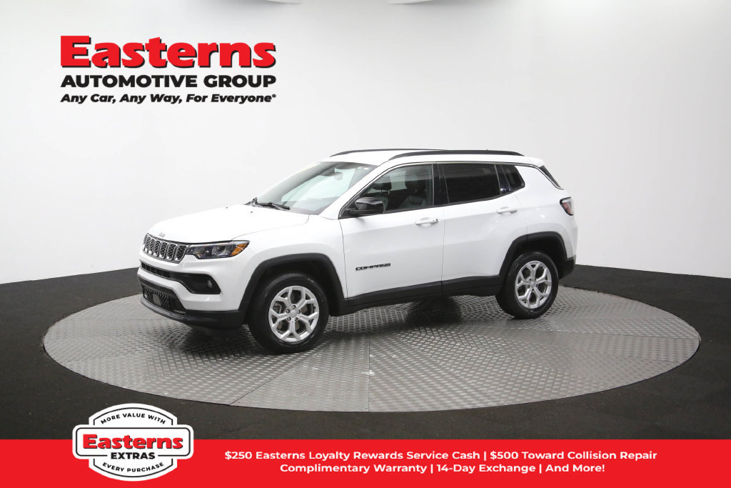 Used 2024 Jeep Compass Latitude AWD/4WD image 59