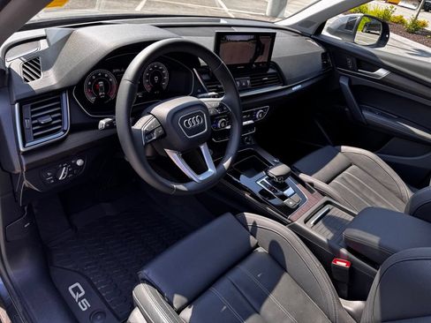 Used 2023 Audi Q5 2.0T Prestige w/ Prestige Package AWD/4WD image 11