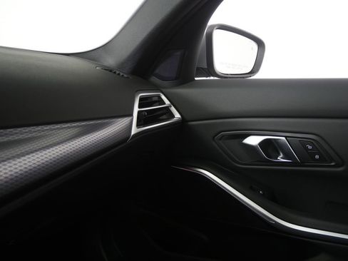 Used 2025 BMW 330i Sedan image 27