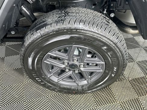 New 2025 Jeep Gladiator Sport image 15