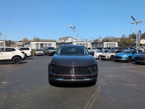 New 2026 Buick Envision Avenir image 2