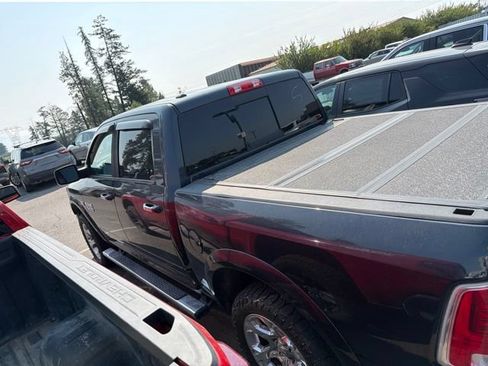 Used 2016 RAM 1500 Laramie w/ Convenience Group AWD/4WD image 16